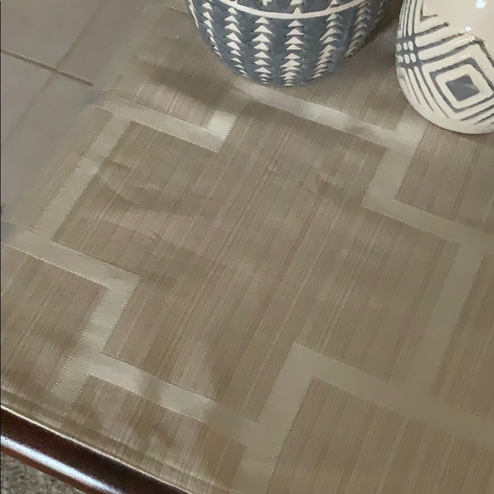 Table runner - Picture 3 of 3
